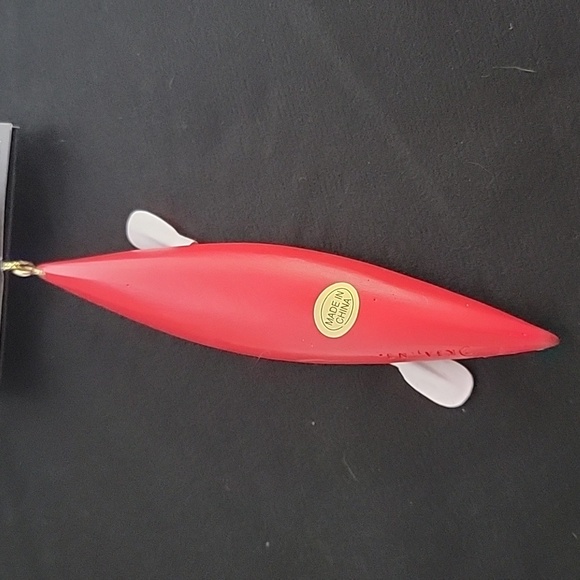New Red Kayak Ornament with Yellow Seat & Double Bladed Paddle - Picture 3 of 4